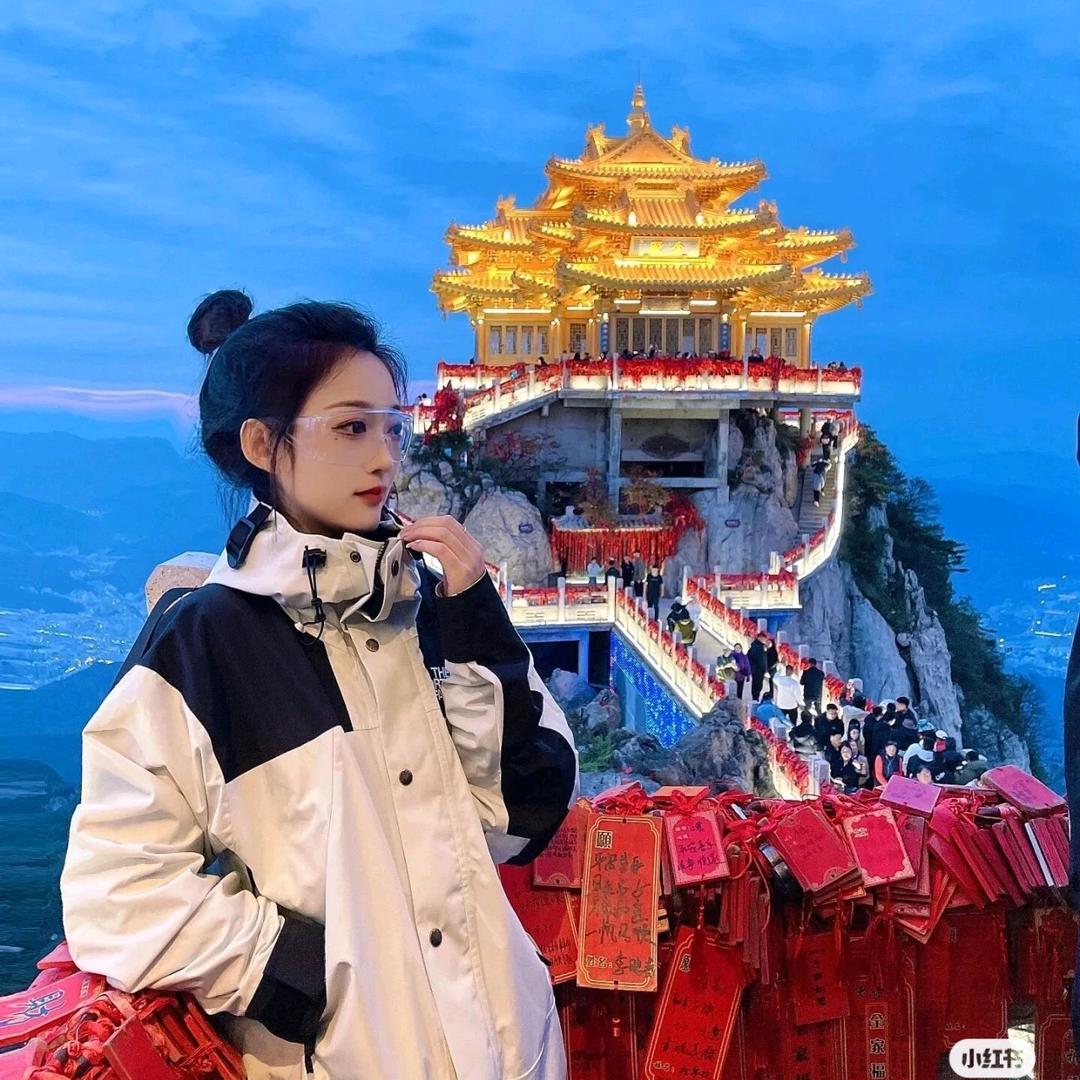 洛阳旅游老君山直通车