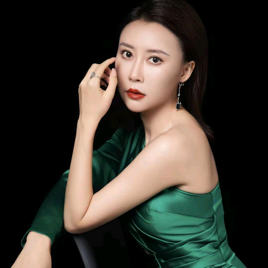云露形象美学Y