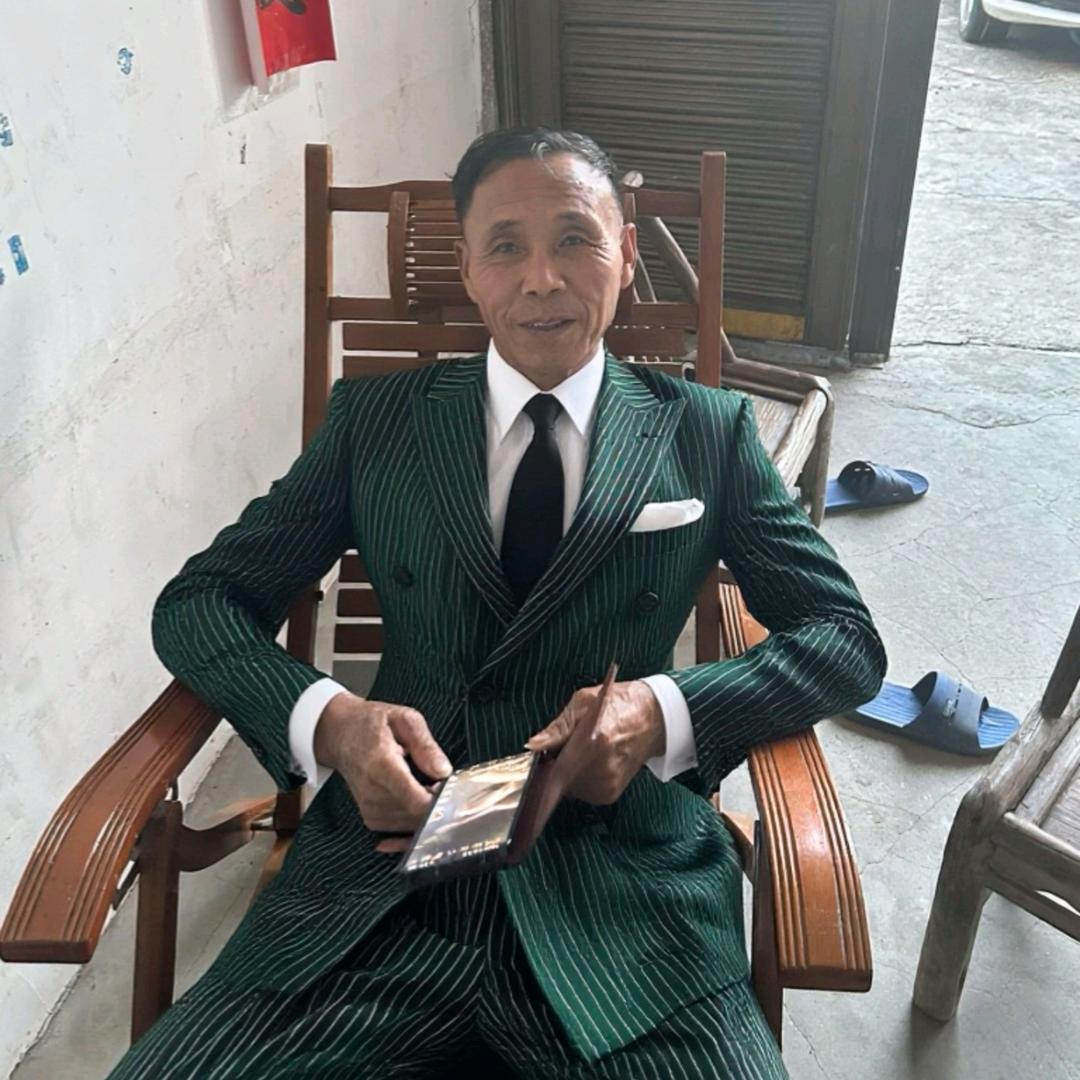 爱唱歌的治明