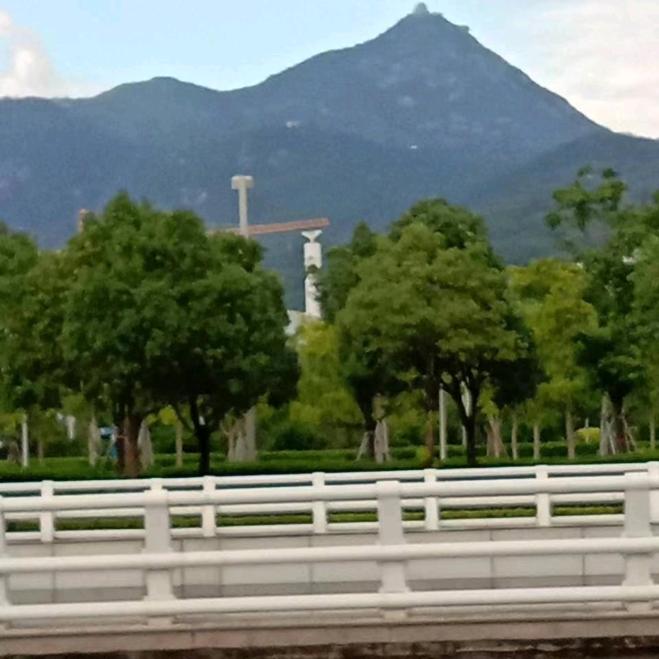山峰