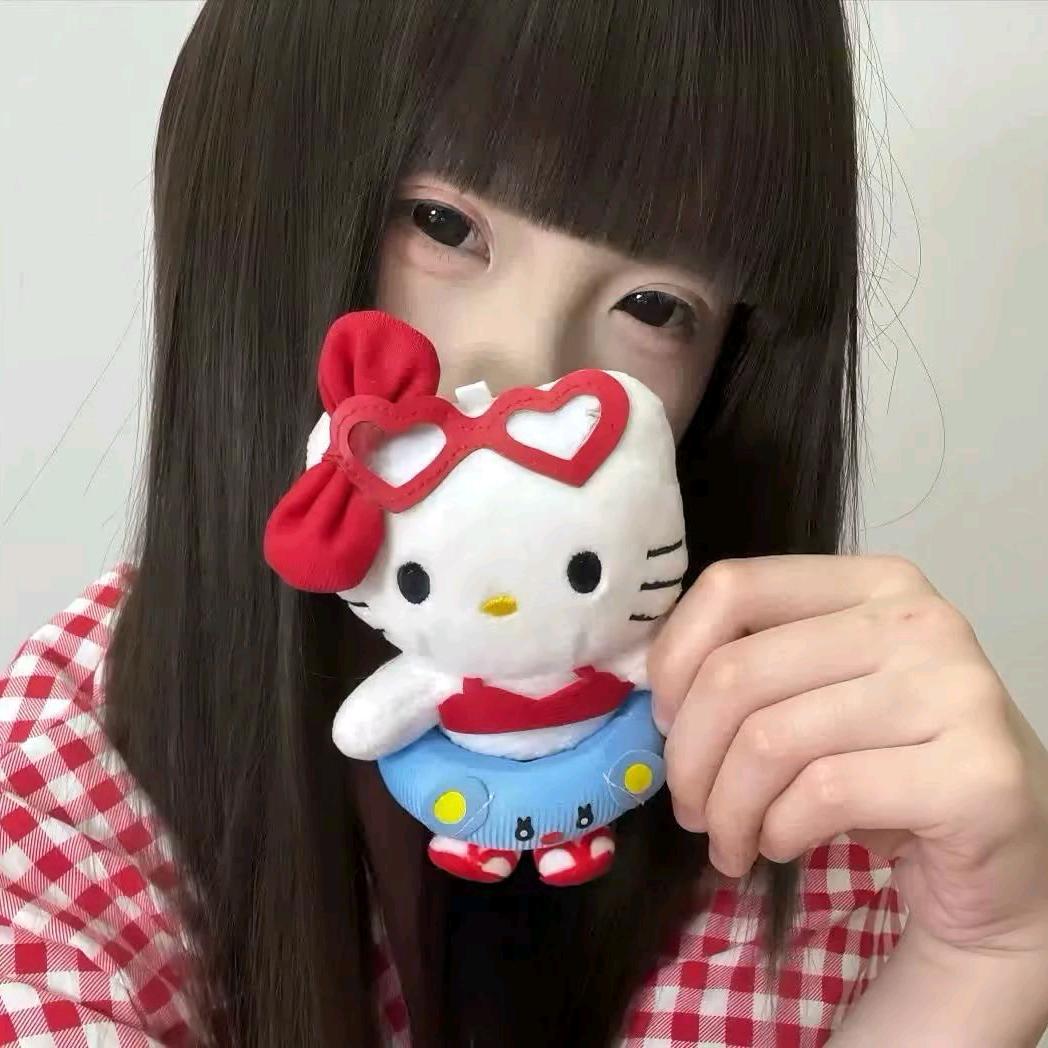 高冷面包～小佳琪😎头像