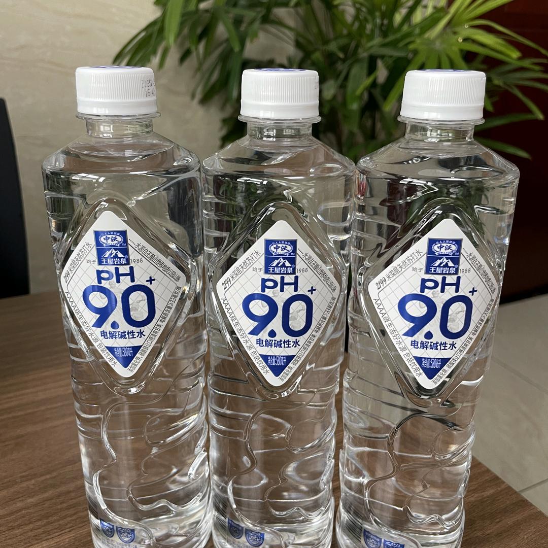 陈天才，中沃体质能量、苏打水、电解质水。