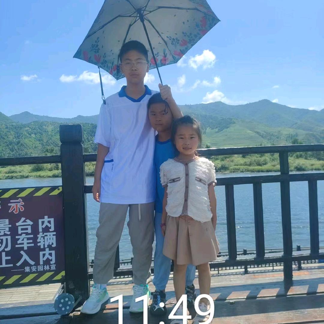 玲玲