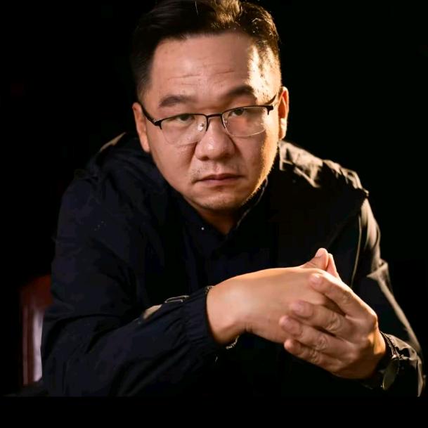 大漠叔的士多店