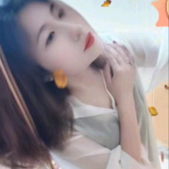 小芳.