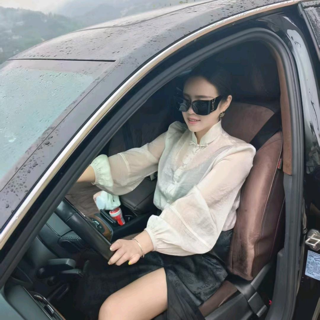 DoPi不脱妆粉底液🌈