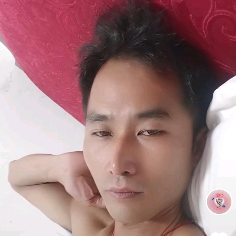 罗小华
