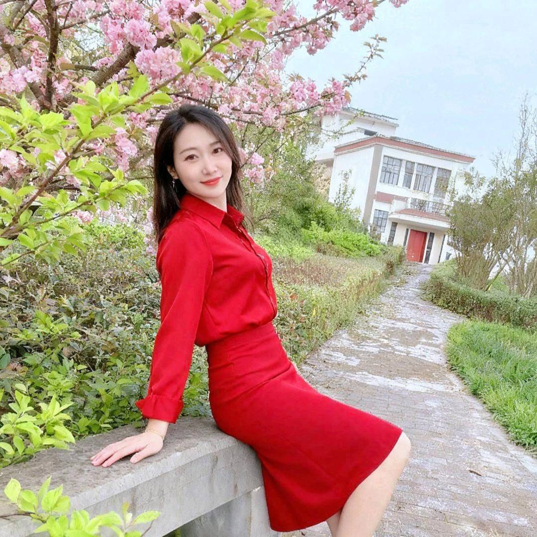 婧雯早上8点直播互动