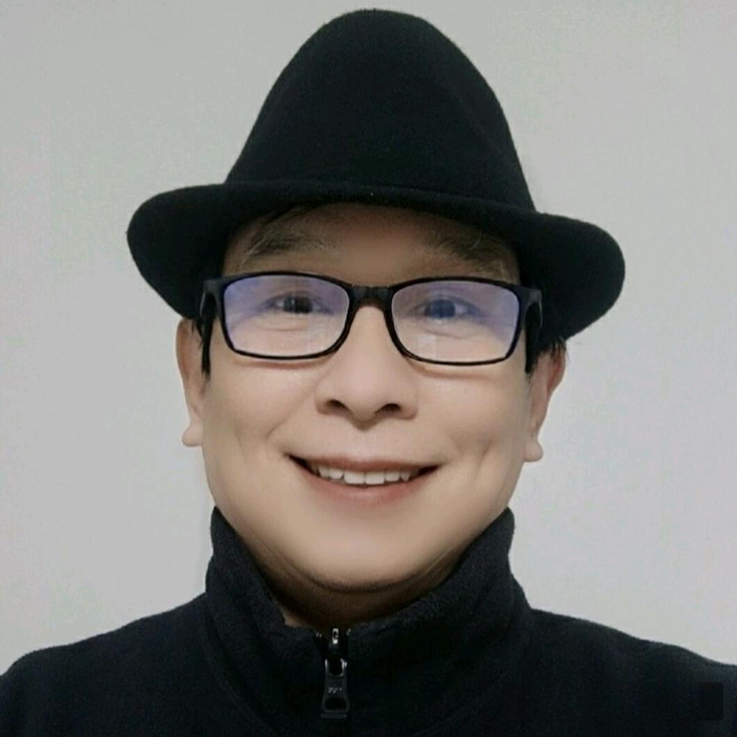 74948857105伊丫学语的鹦鹉