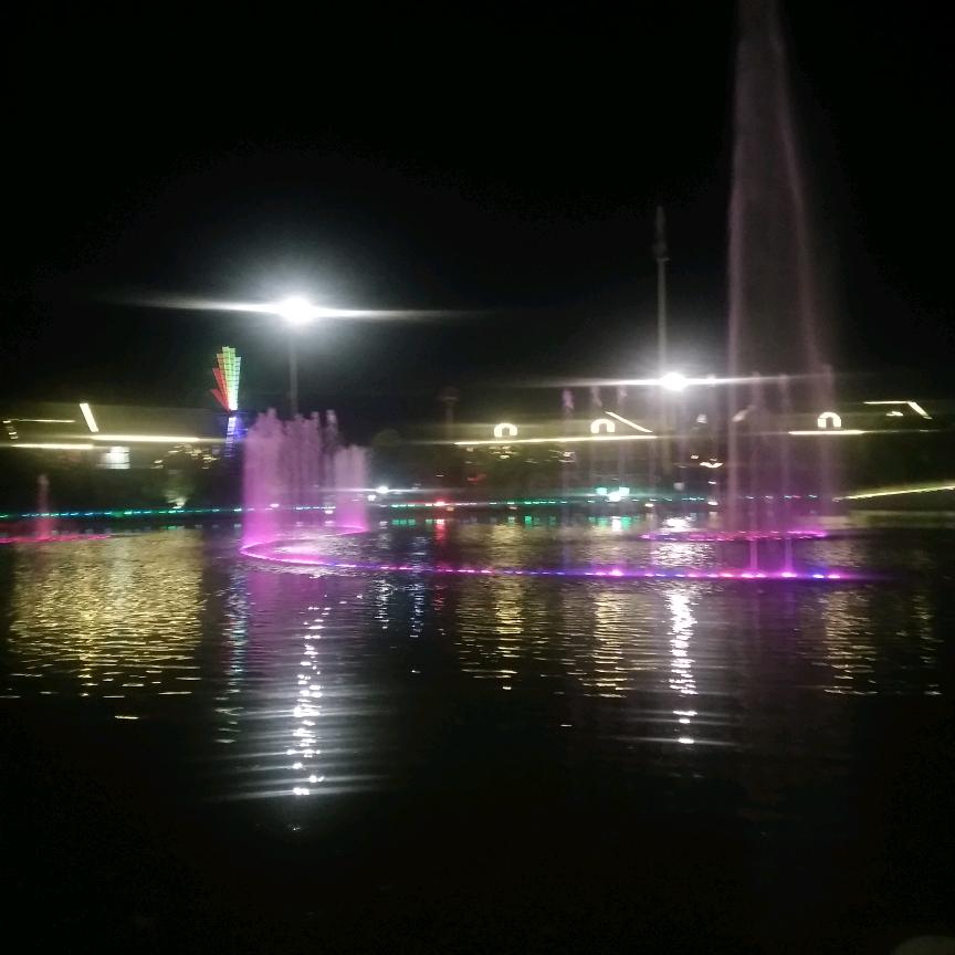 漫长人生专业拆除工地废钢回收