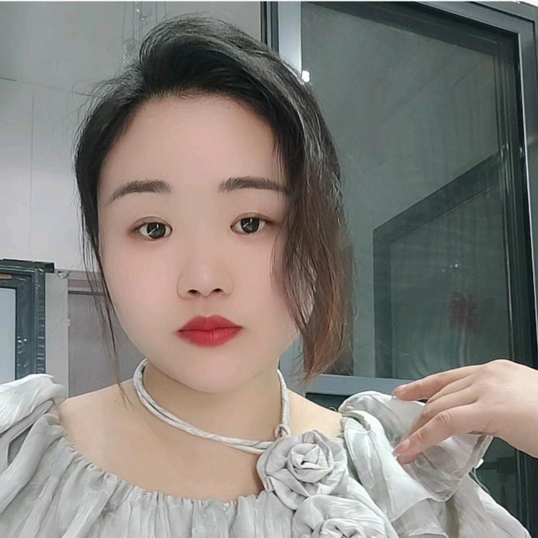 贝贝🙂