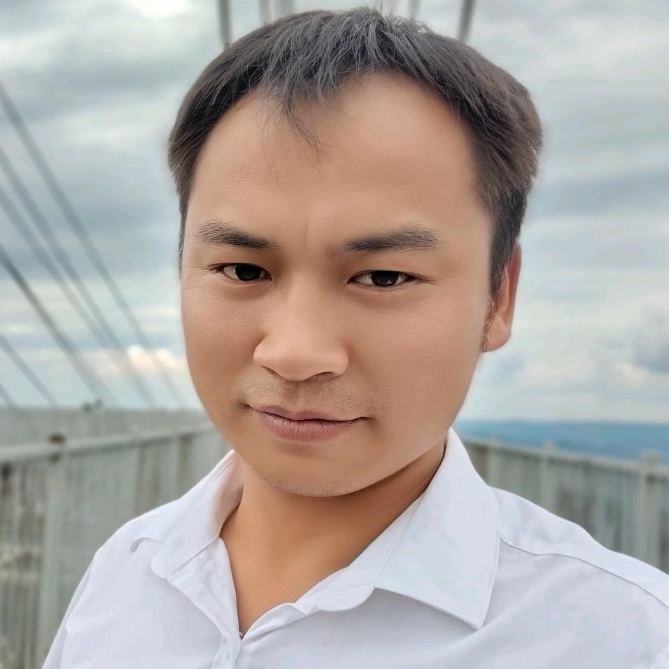 90后村干部雷覃@抖音