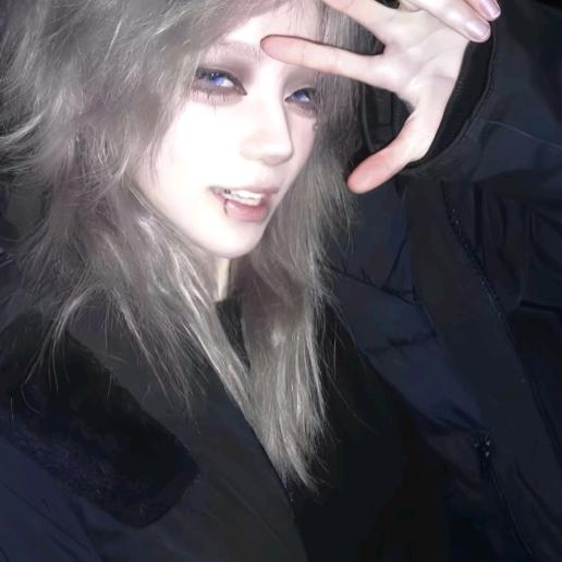 施媛大王（阴暗爬行版）