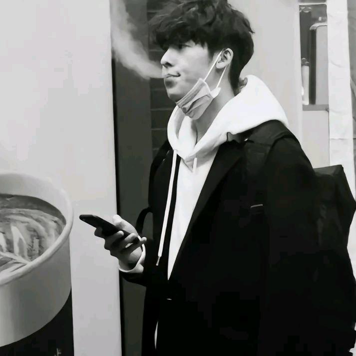 属于他.