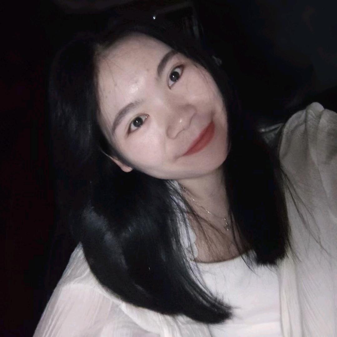 小秋爱睡懒觉