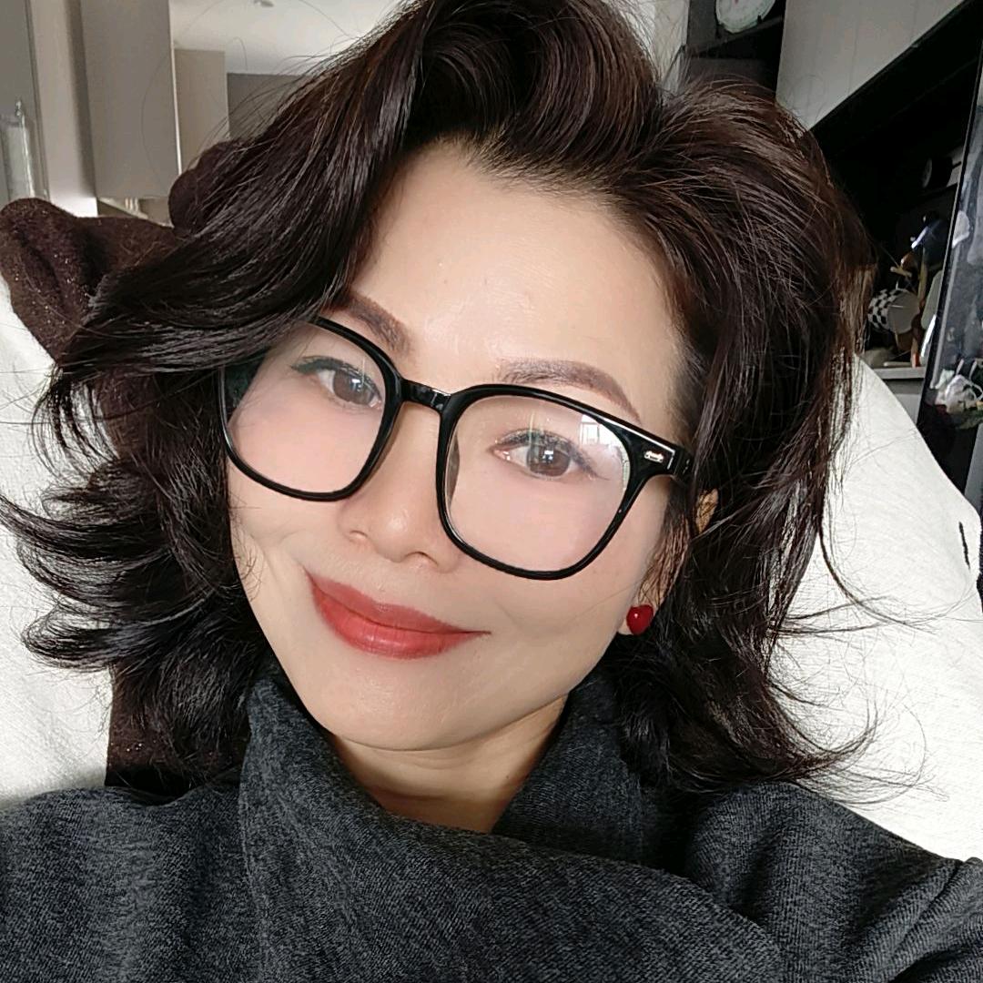 微光..🌞🌞🌹🌹👠👠