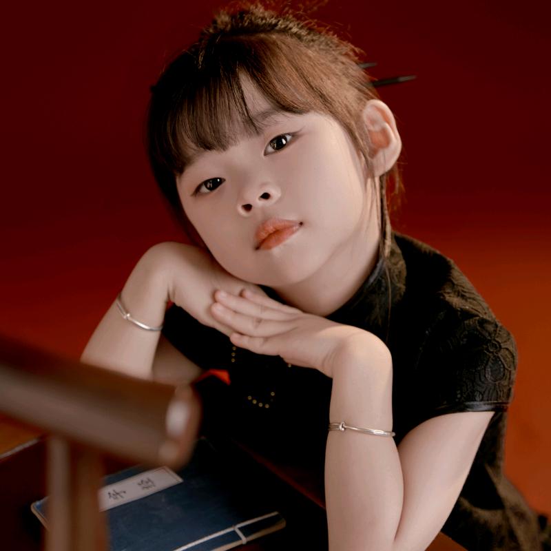 小晴宝.