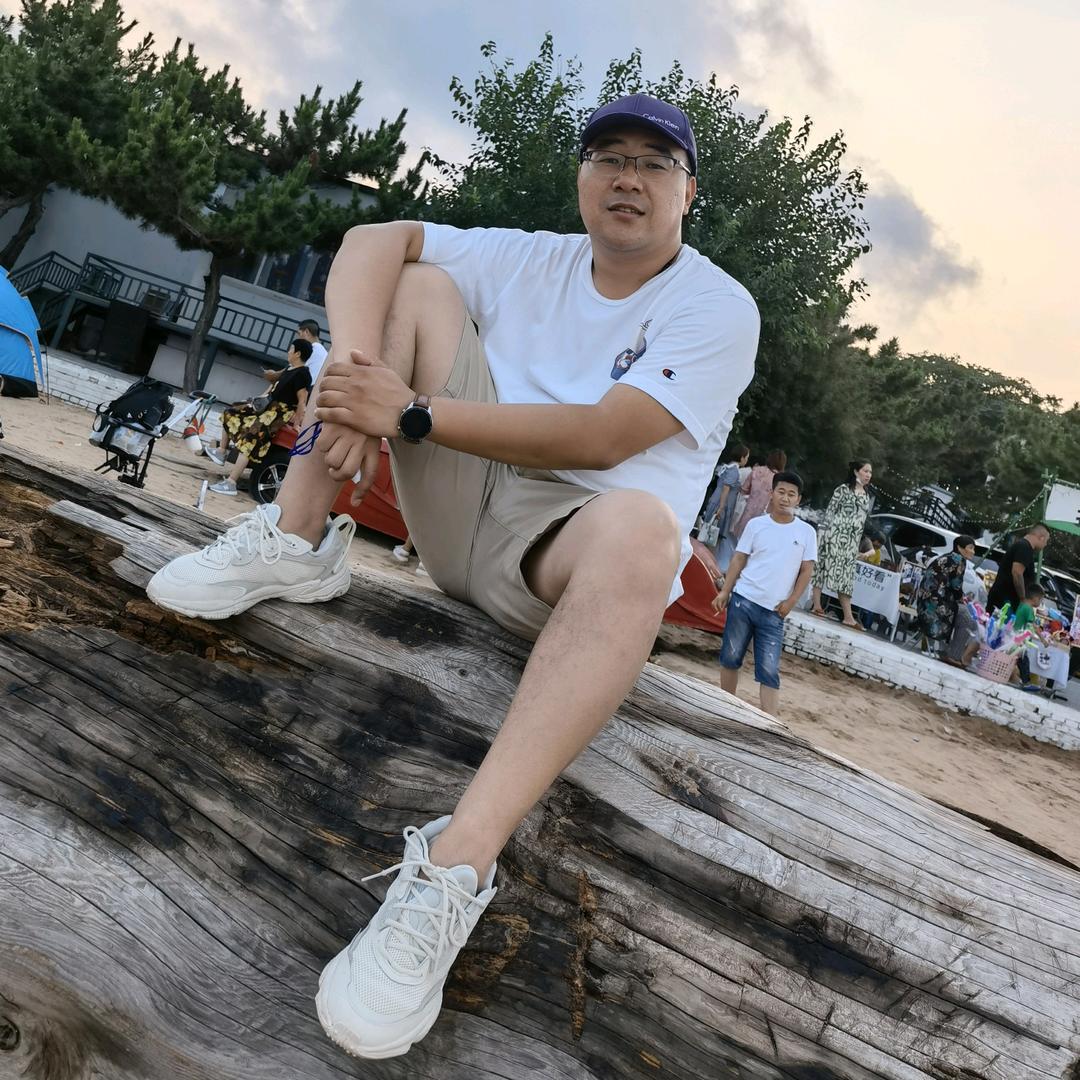 谷震