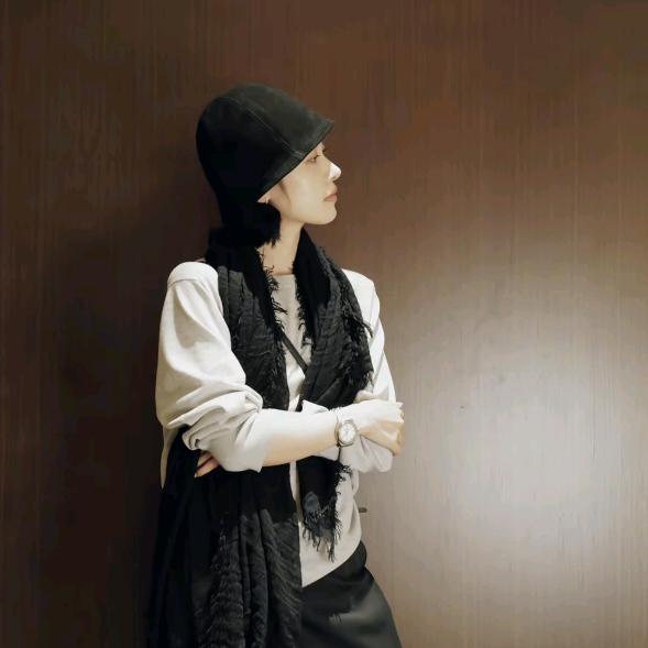 林痣晴穿搭分享