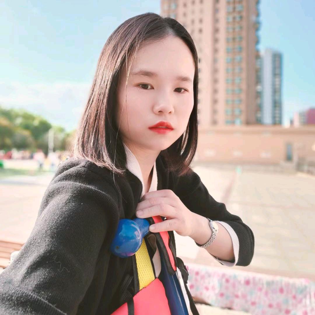 @石玲头像