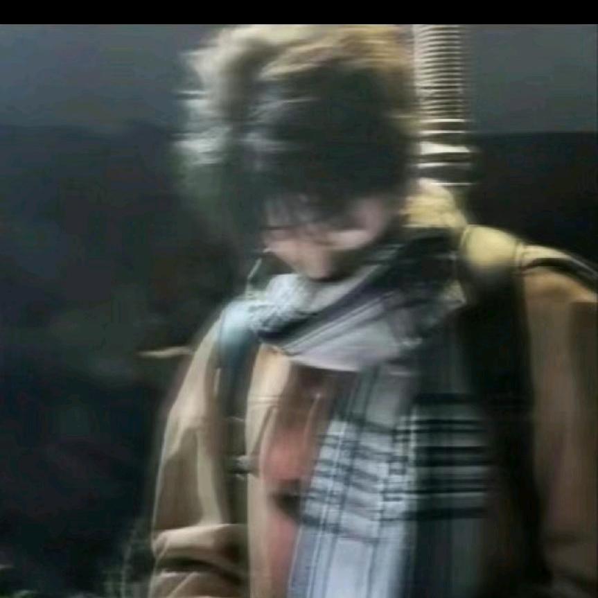 云柒o