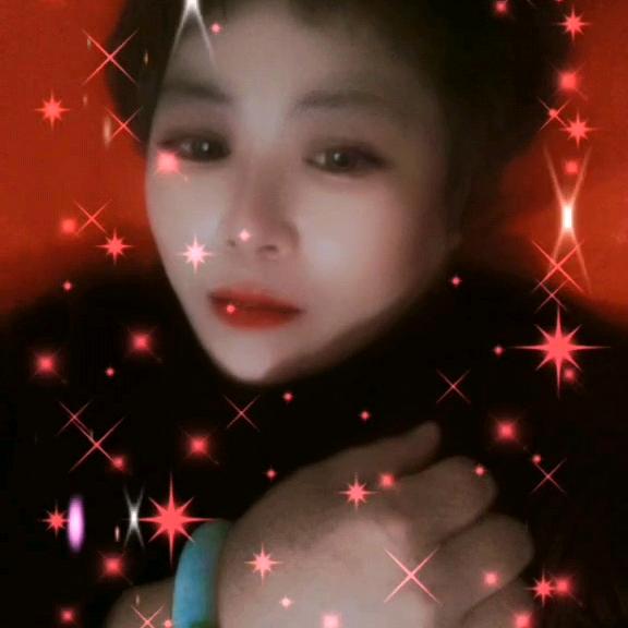 赠人玫瑰     手留余香