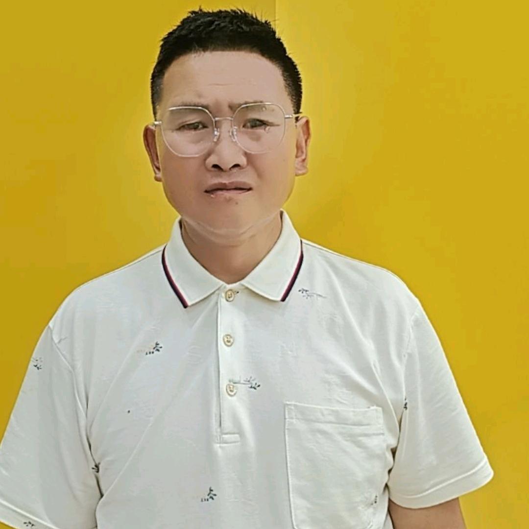 老邓摸肚子帮助别人解决问题