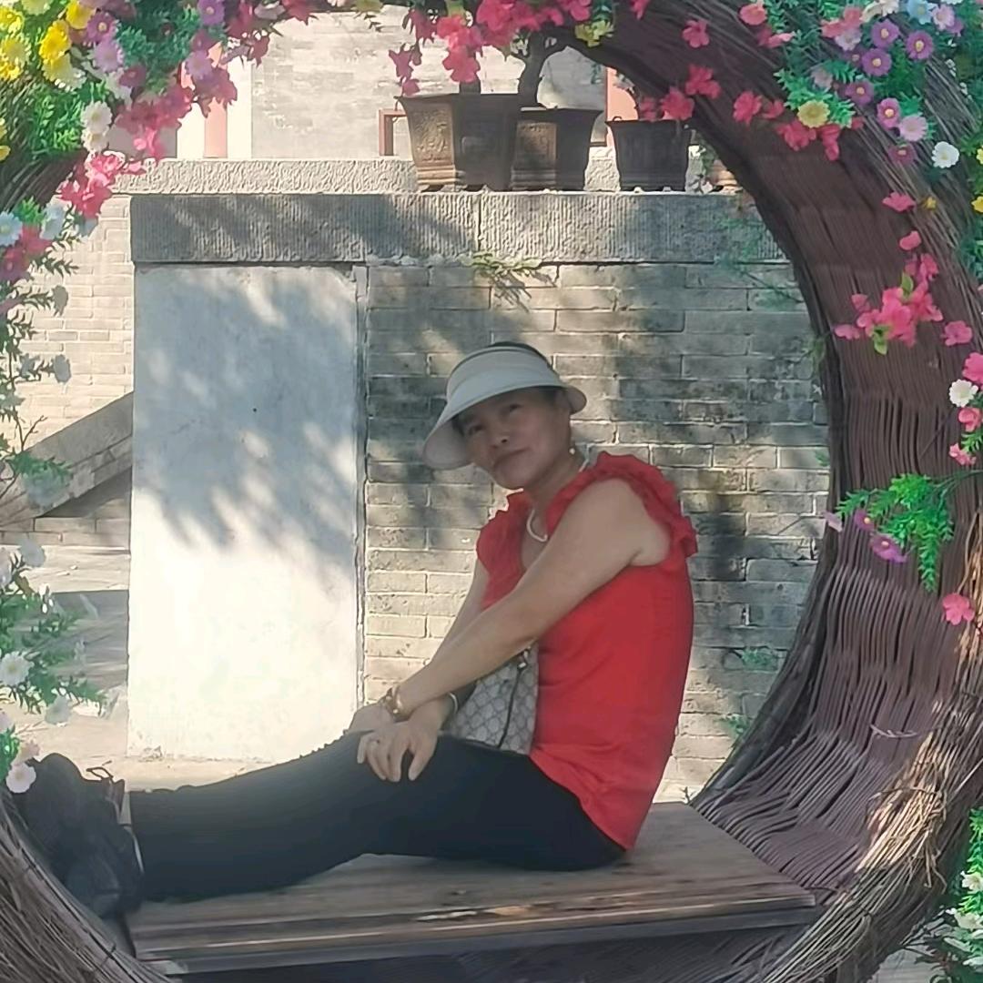 幸福的小女人