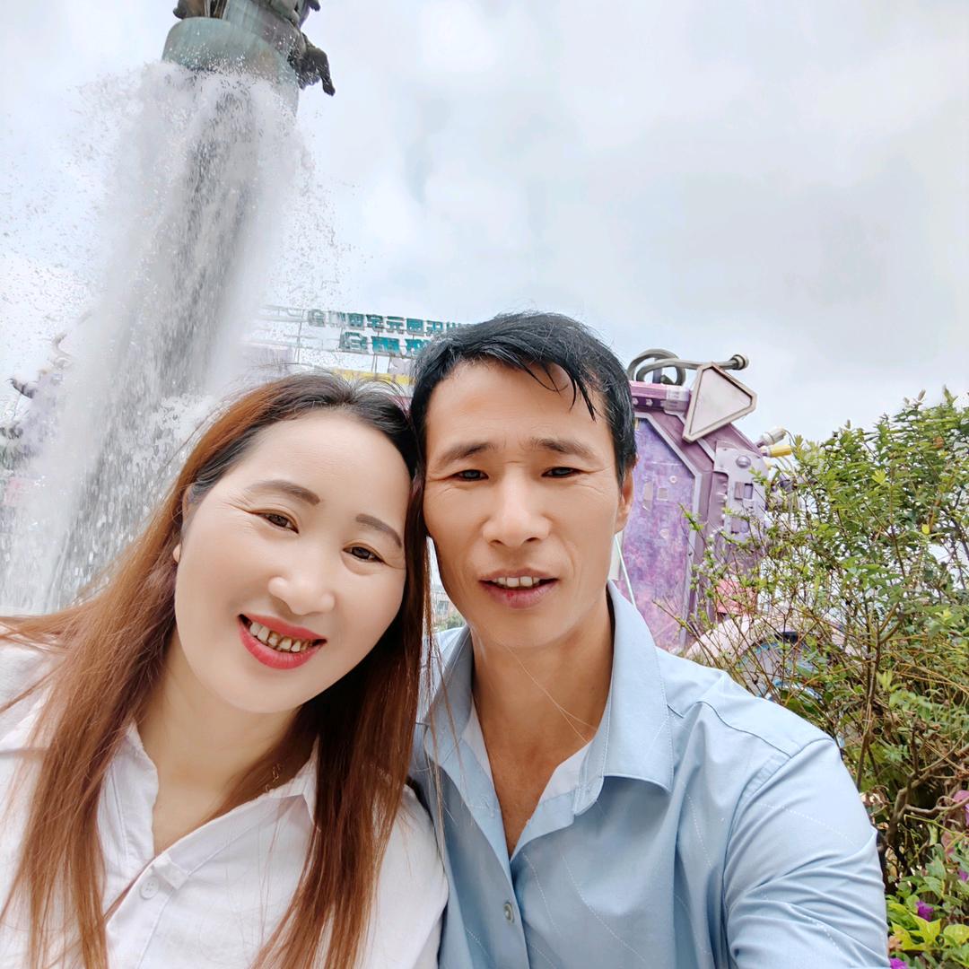 70后大叔爱唱歌