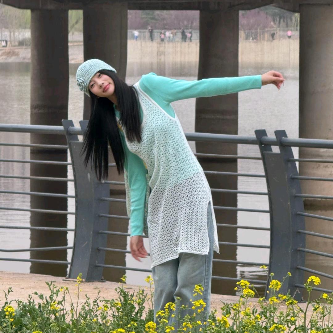 红蕾：专业栽苗