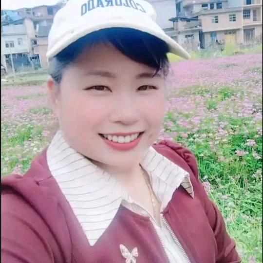邹芳。《拒连赞》拒绝合拍中国陶瓷