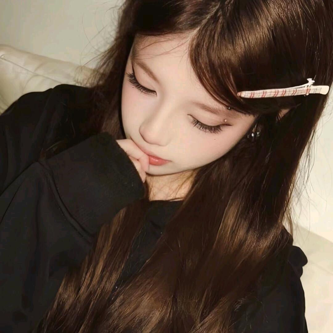 ≽^•༚•🎀≼