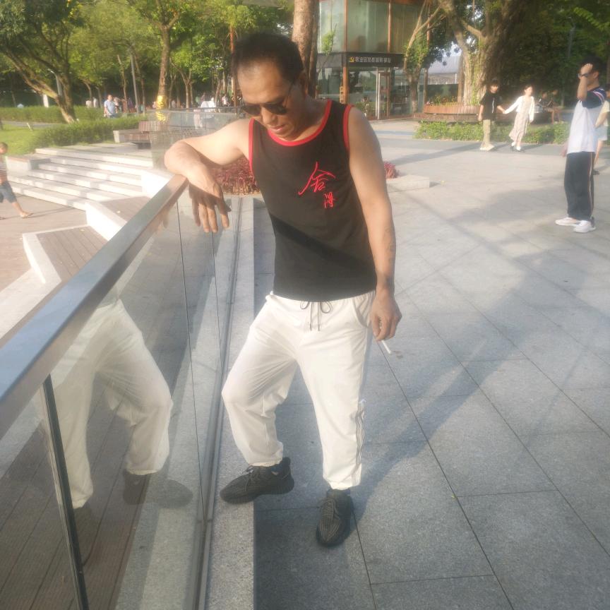 苗振峰(有赞必回)