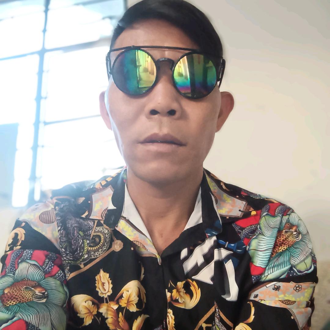 我是潇洒想唱歌