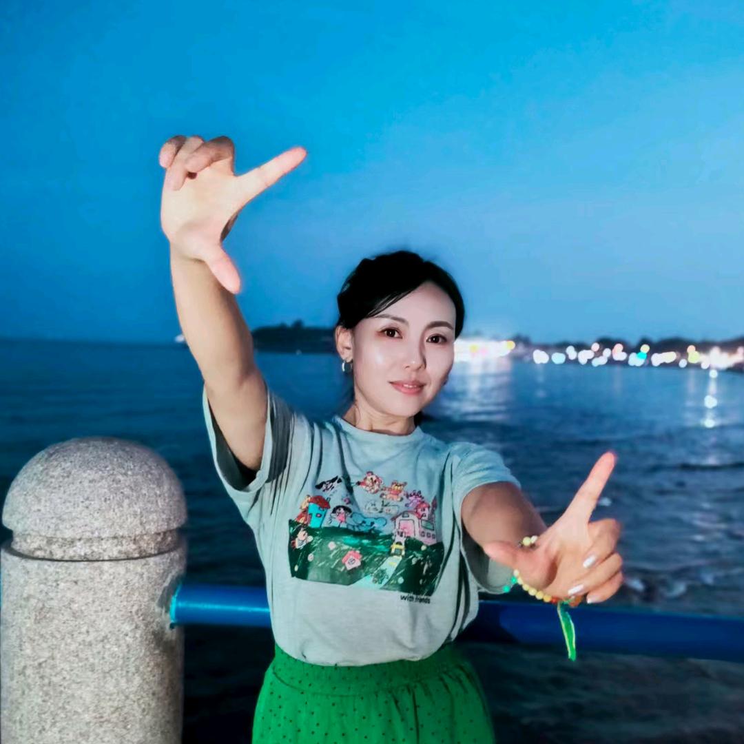 亮亮的臭美小窝