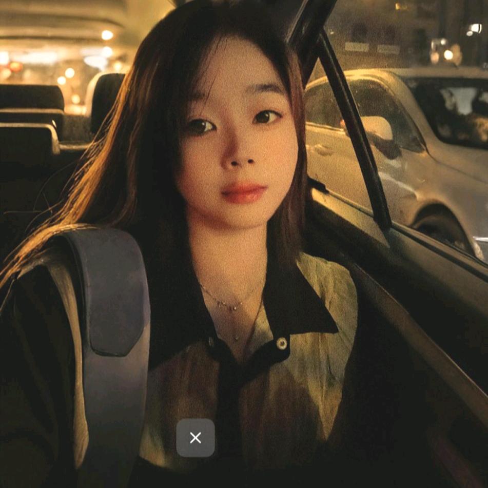 不告诉你 哈💋.