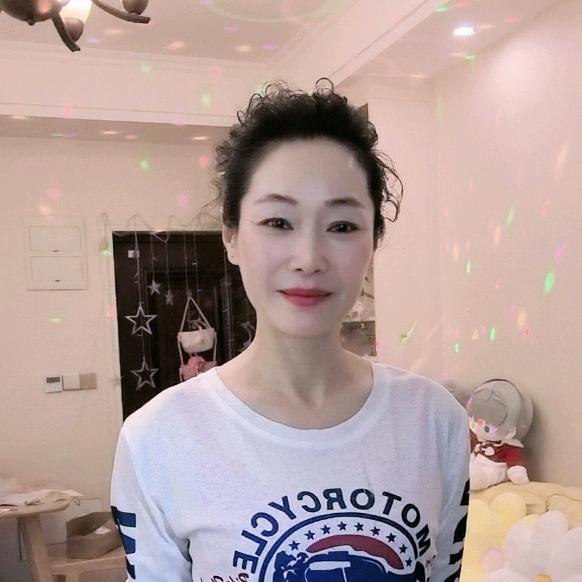 晓晓（首播）百货