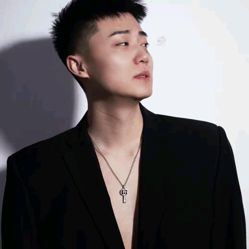 告别的路口温暖每个日落