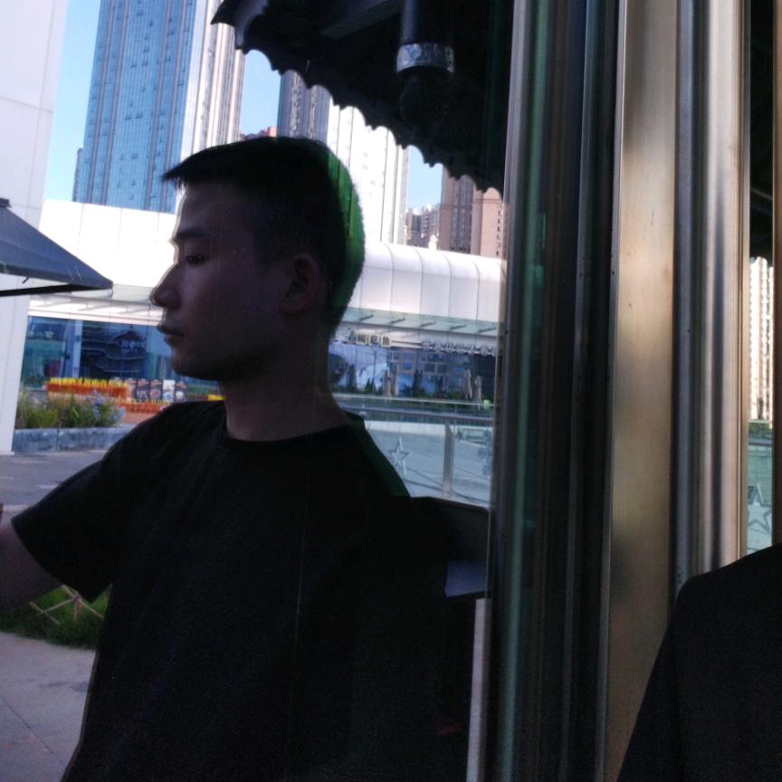 挺中3000梨花树，唯独只爱那一只