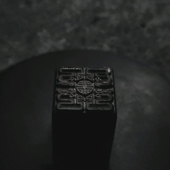 下马观玉