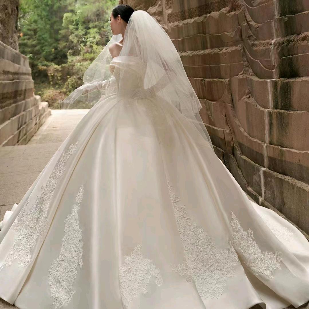 西服礼服婚纱定制租赁