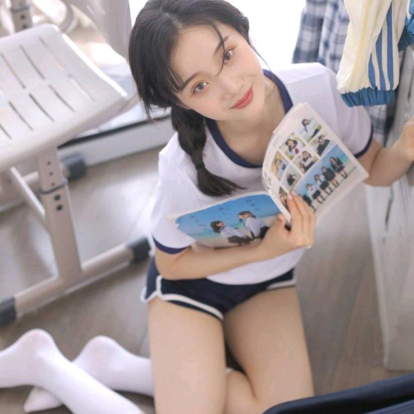 莫妞妞。