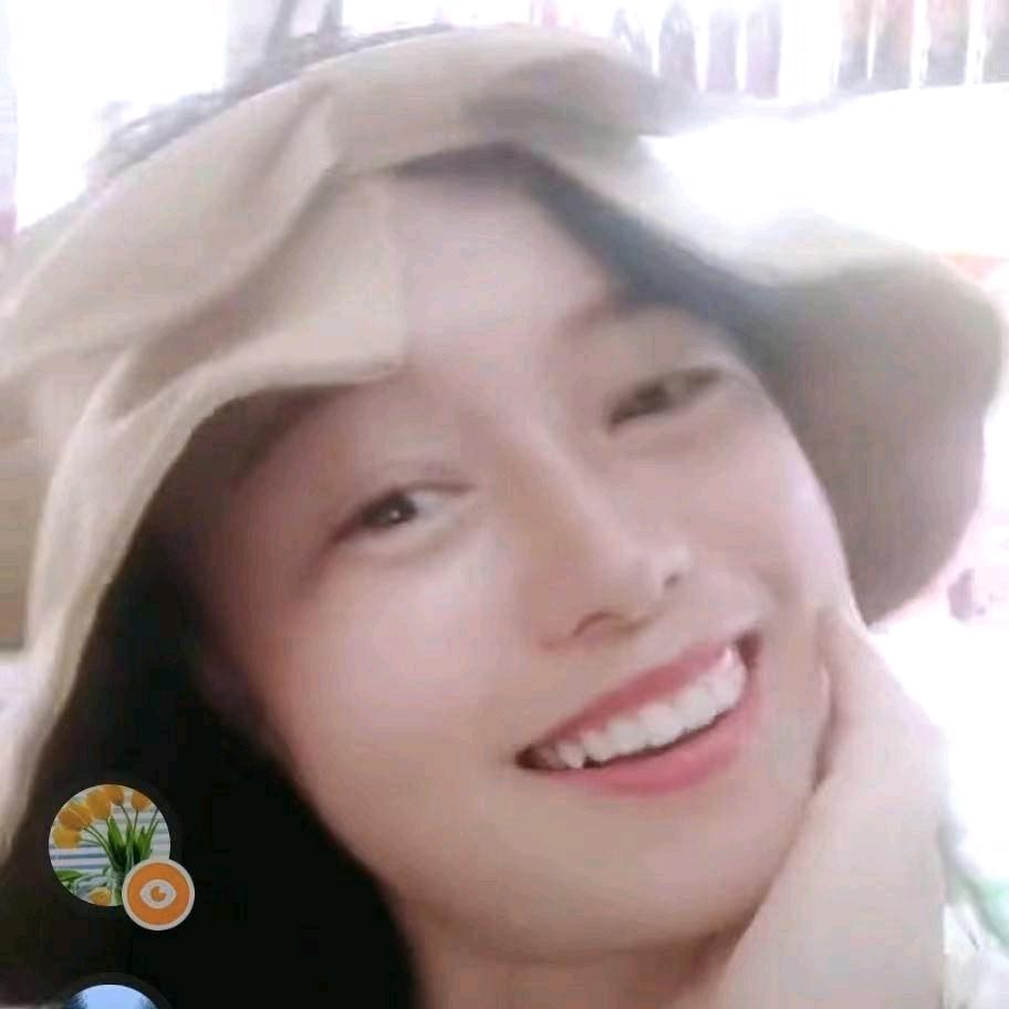 鸿方洗化静姐