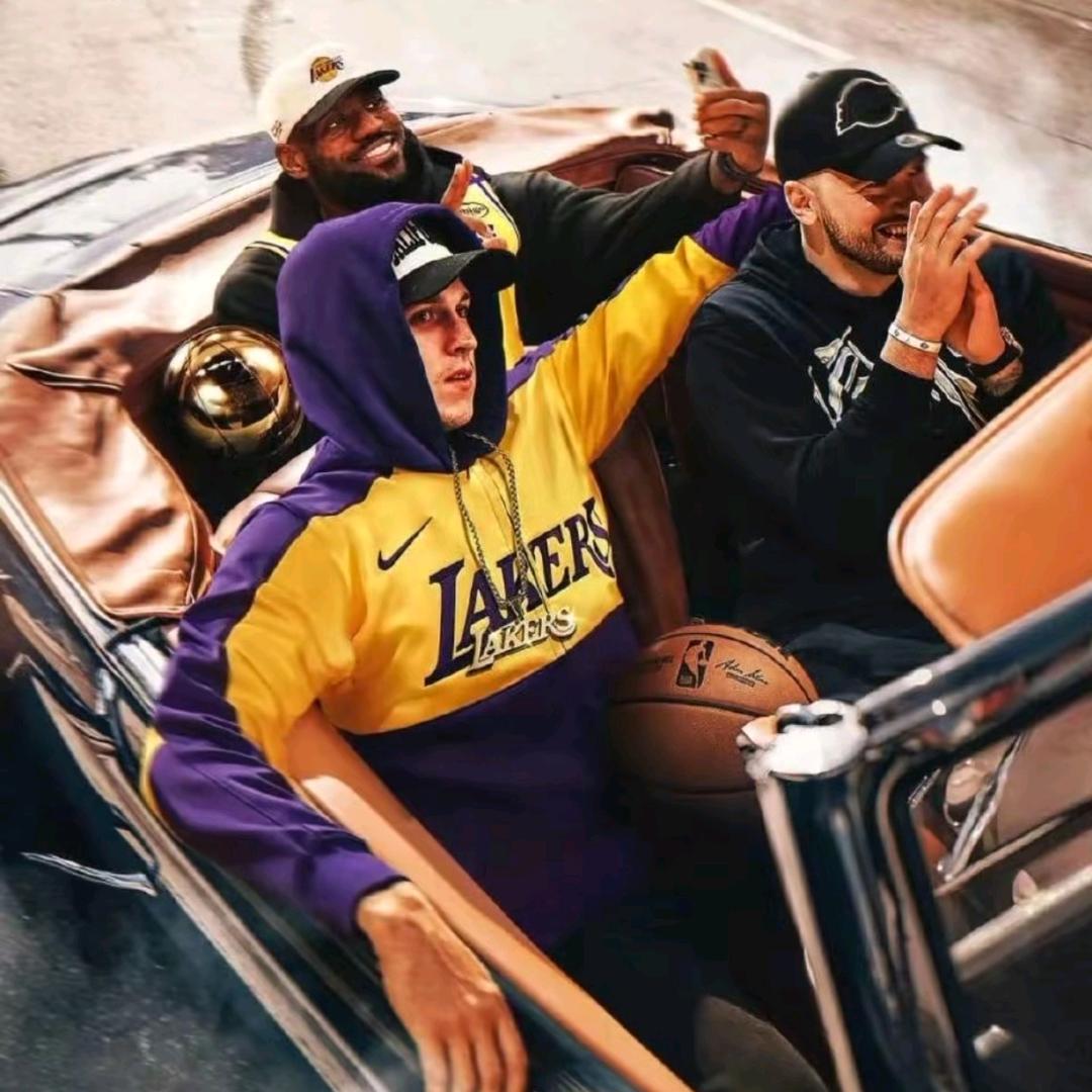 听ོ雨ꦿོLakers