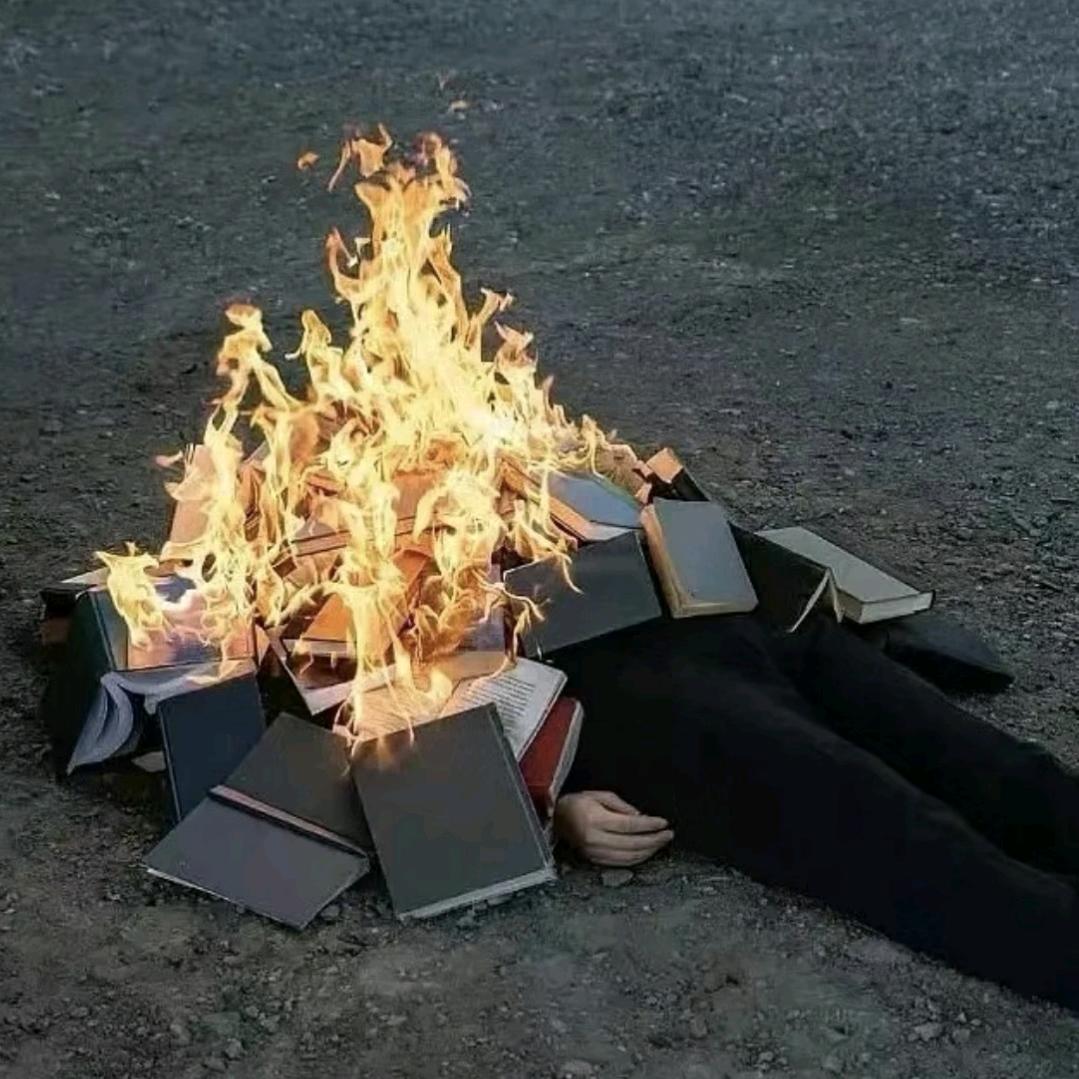 橘外人