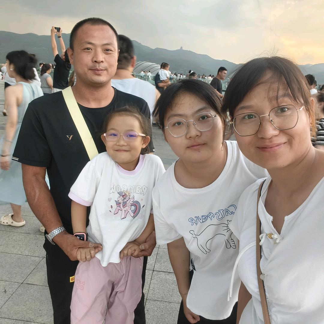 卓让卓妍家妈妈