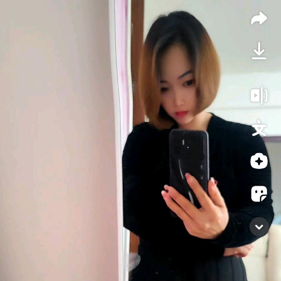 寒心🍂锁爱🥀