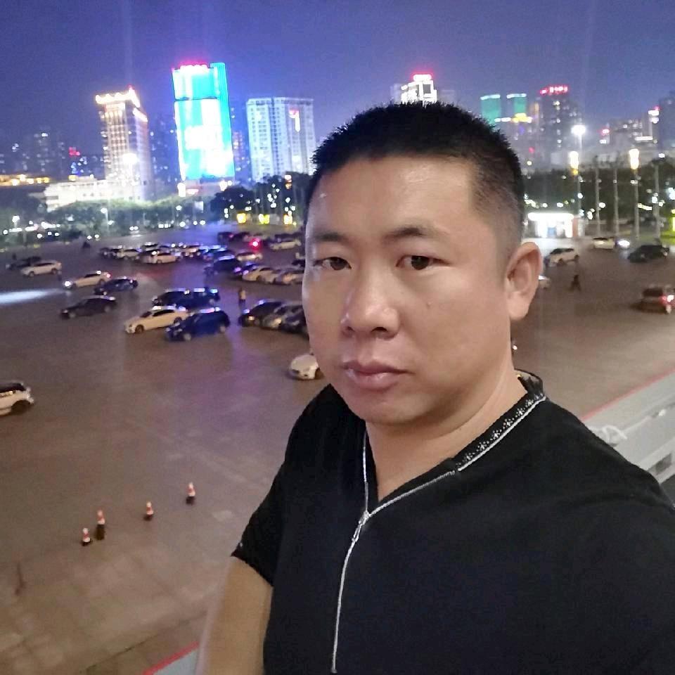 赖金伟腰颈椎康复理疗