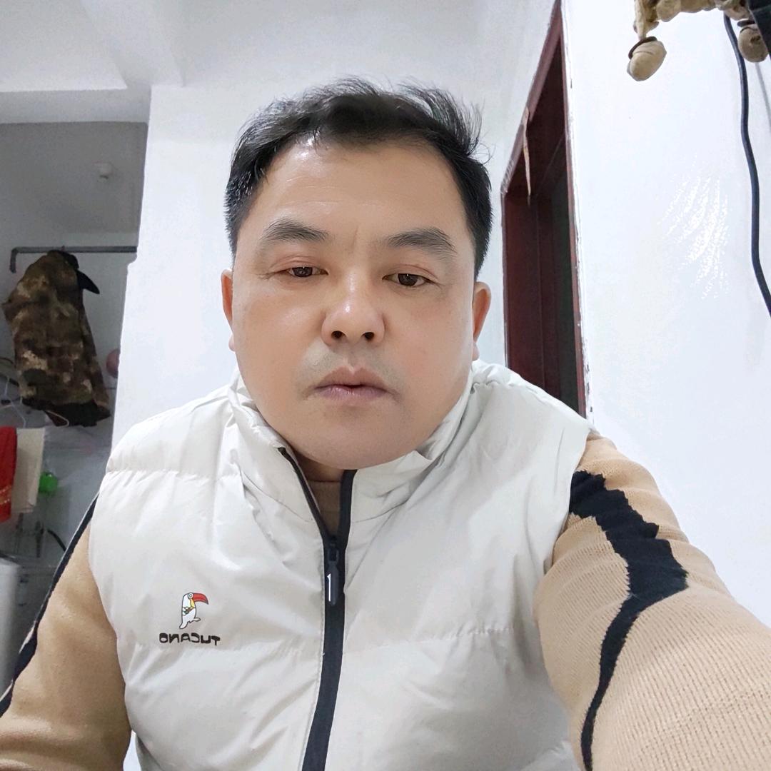 黔行变难题，冷雨串清风。