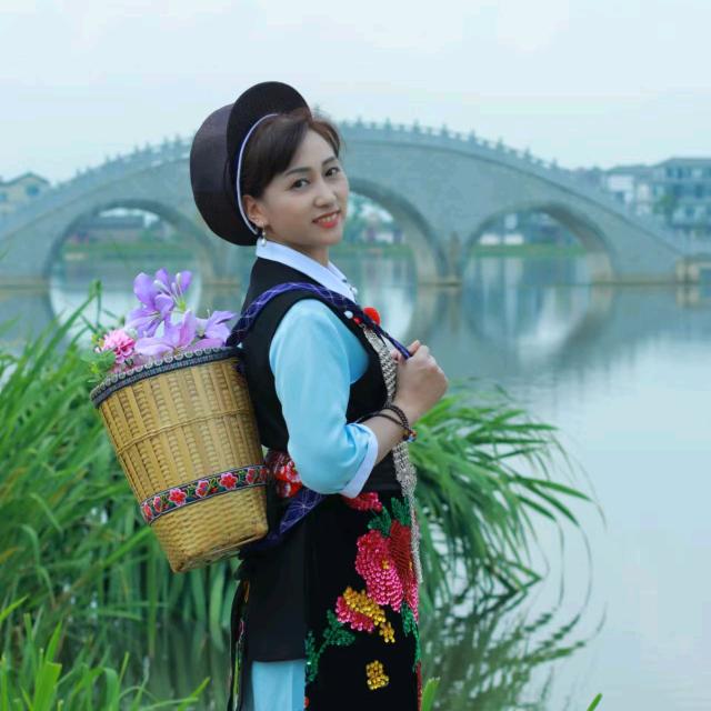 深秋晚霞